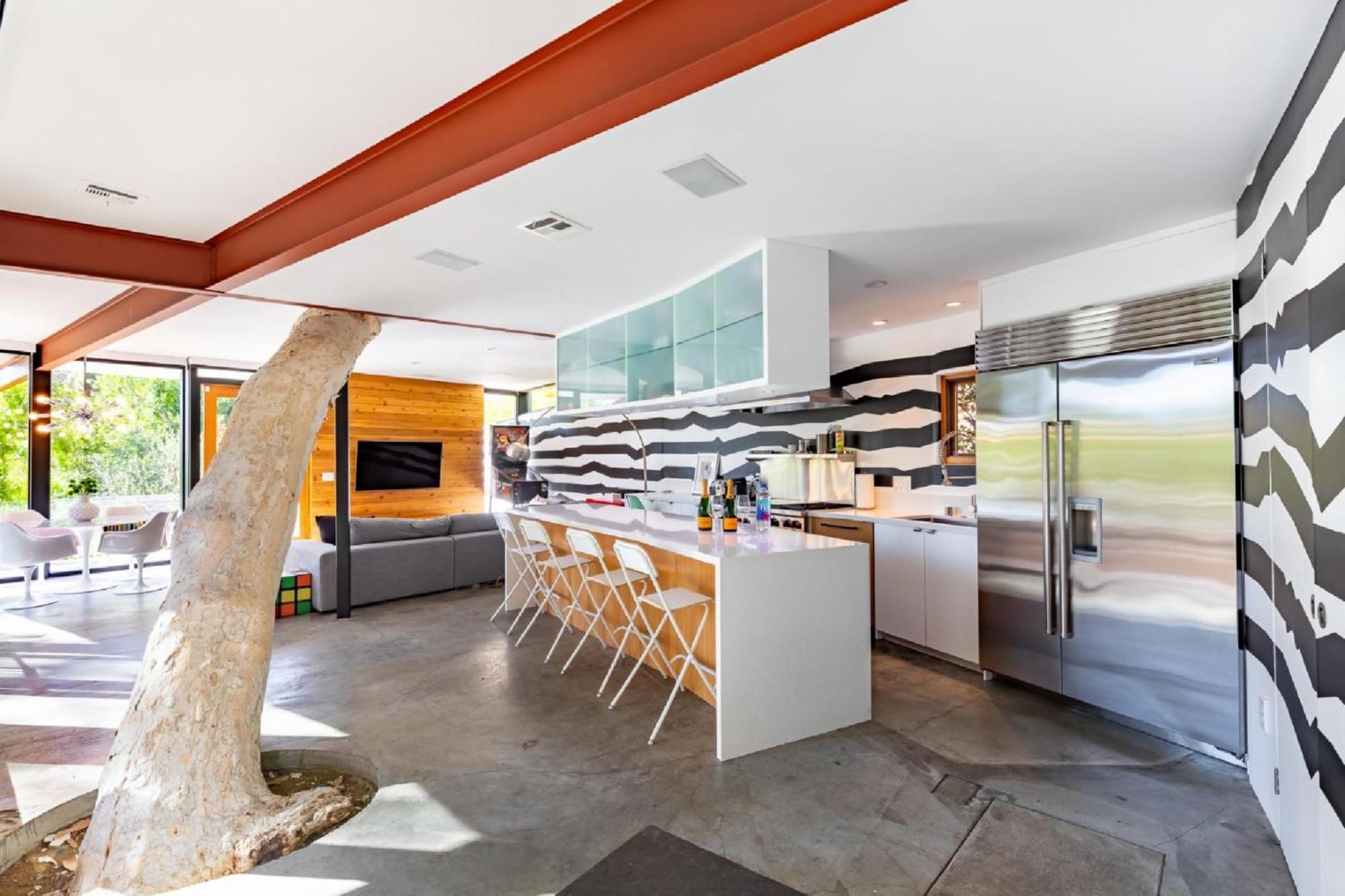 Hollywood Hills Midcentury Treehouse Los Angeles