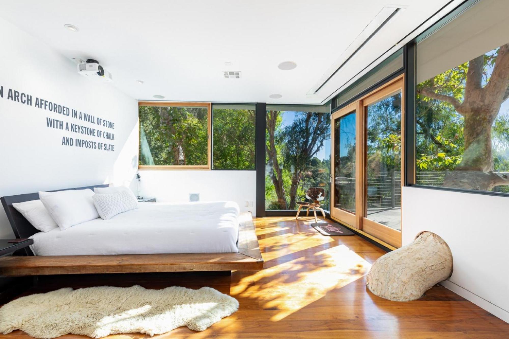 Hollywood Hills Midcentury Treehouse Villa