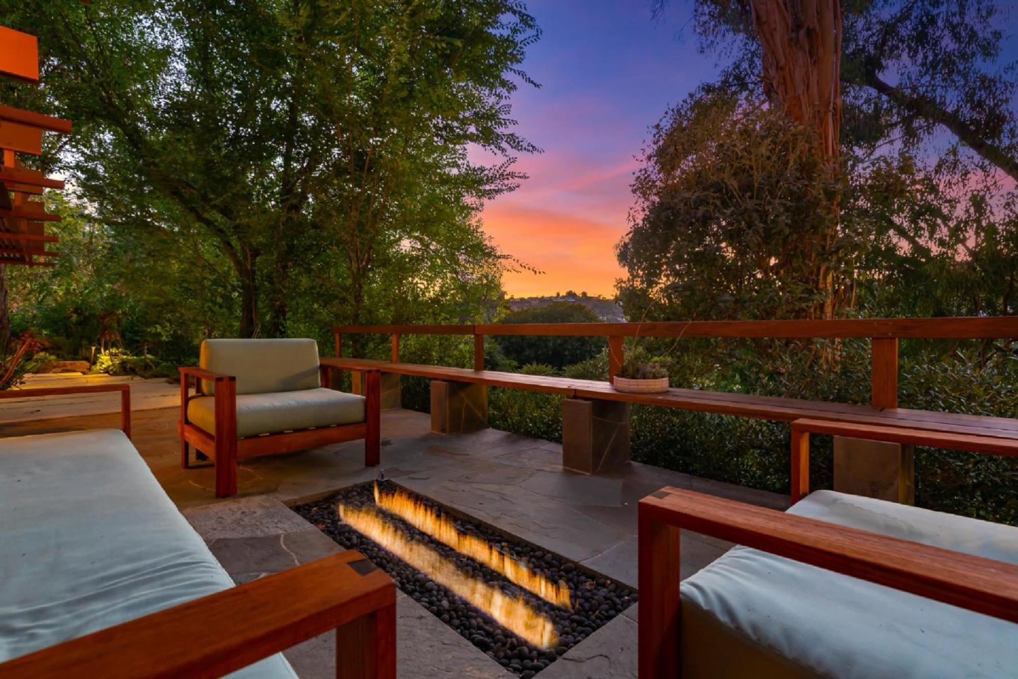 Hollywood Hills Midcentury Treehouse Villa Los Angeles